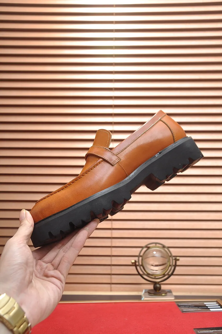 Men's Men's Shoes💰560💶[[HERMES]] (High-end Niuli) New 🍀 HERMES - top version of Ferragamo's classic casual leather shoes! Made of imported original cowhide, the inner top layer is comfortable cowhide lining! Original wear-resistant rubber outsole! High quality products! Code number 38-45 (45 customized)